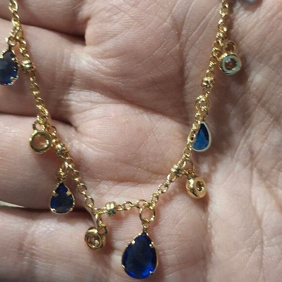 Elegant 18K Gold Plated Blue Teardrops Pendant Necklace - Picture 4 of 7